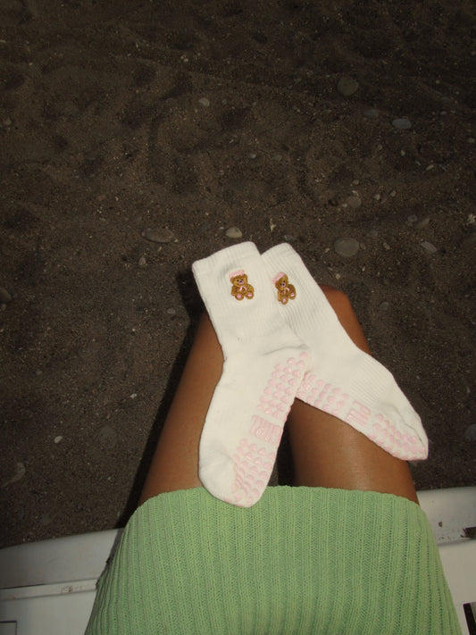 Kaip pasirinkti tinkamas kojines Pilates treniruotėms – išsamus gidas